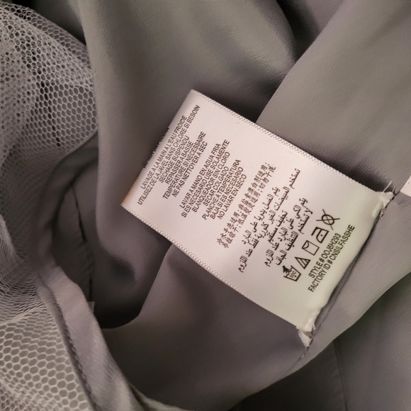 BCBGMAXAZRIA MISTY MORNING COCKTAIL DRESS  GRAY STRAPLESS SIZE 6 - Picture 8 of 9